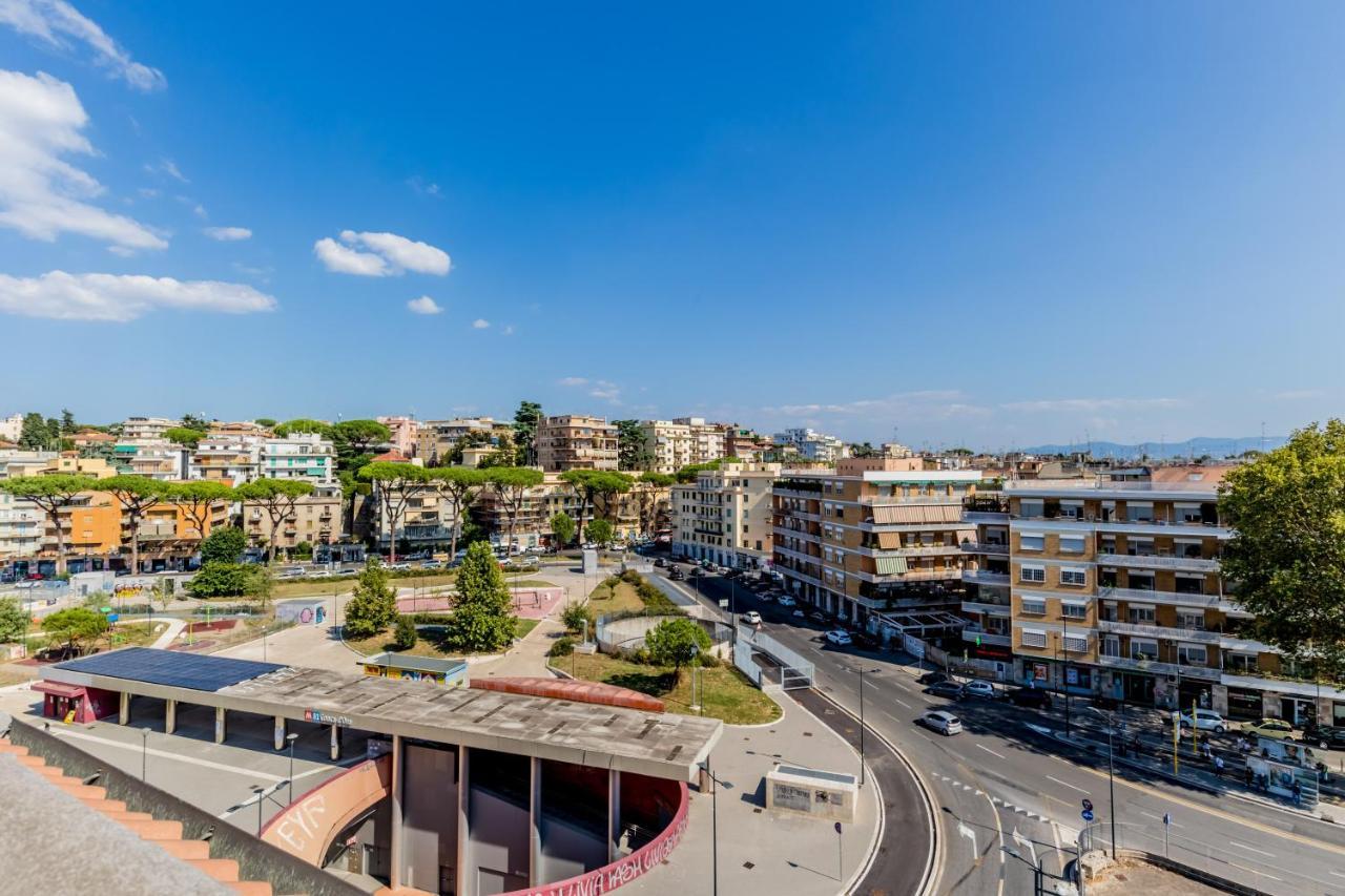 Bbhome Penthouse Bright And Elegant Metro Conca D'Oro Roma Exterior foto