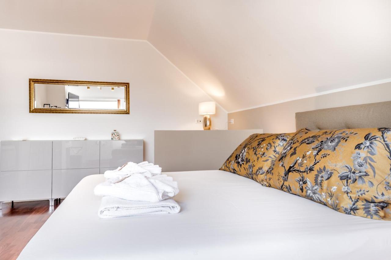 Bbhome Penthouse Bright And Elegant Metro Conca D'Oro Roma Exterior foto