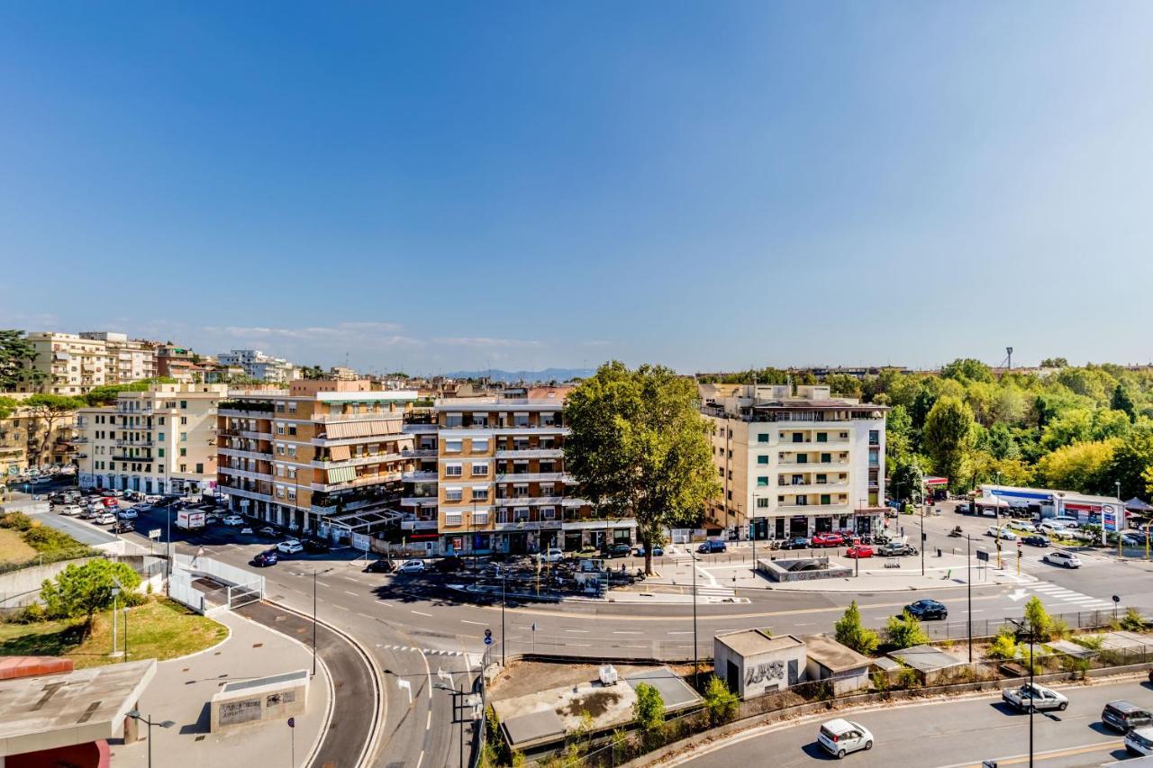 Bbhome Penthouse Bright And Elegant Metro Conca D'Oro Roma Exterior foto